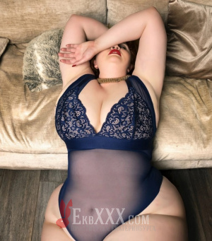 Lady Bomba Fisting Anal